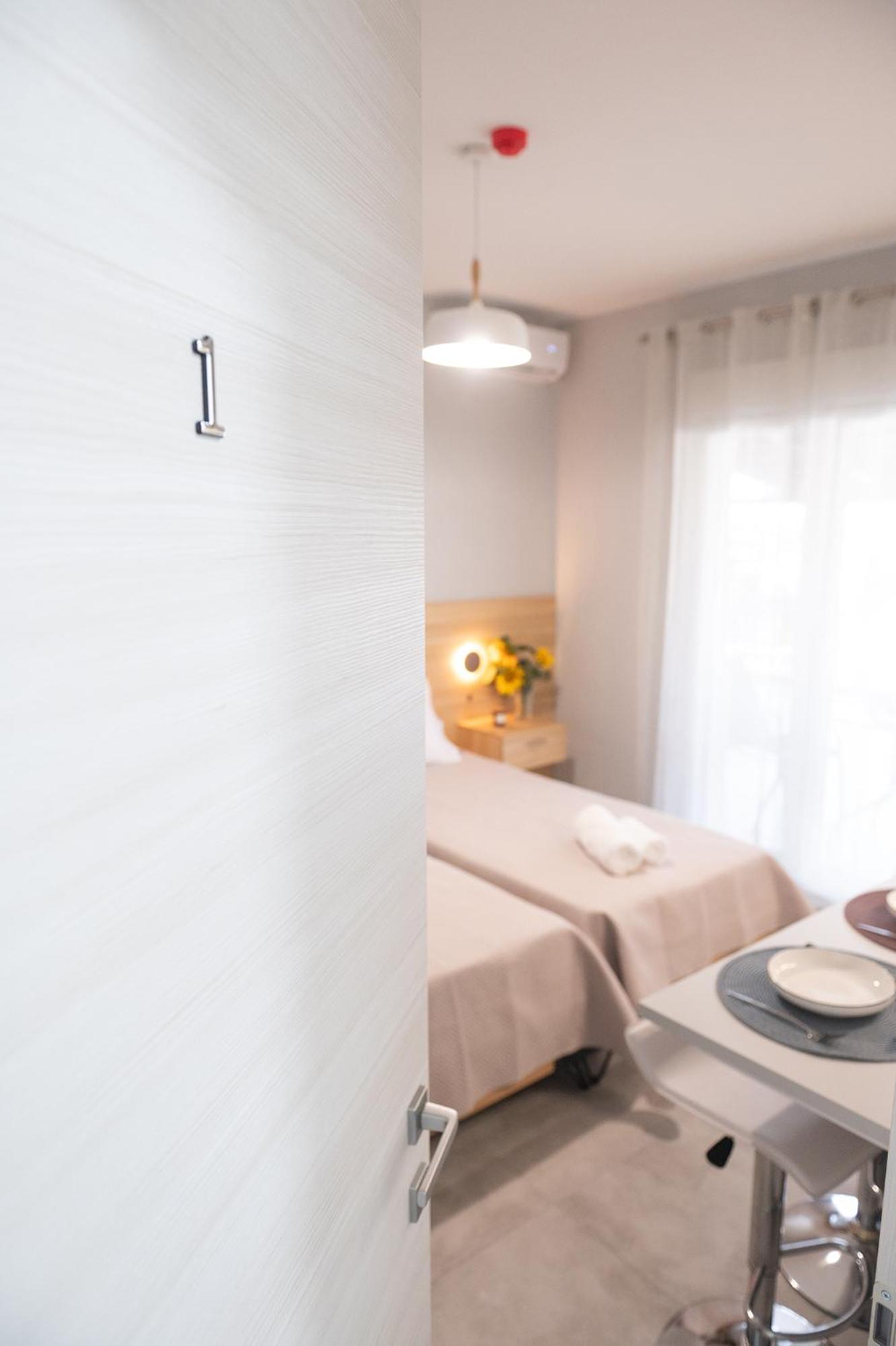 Four Sis Rooms Mangana Ngoại thất bức ảnh